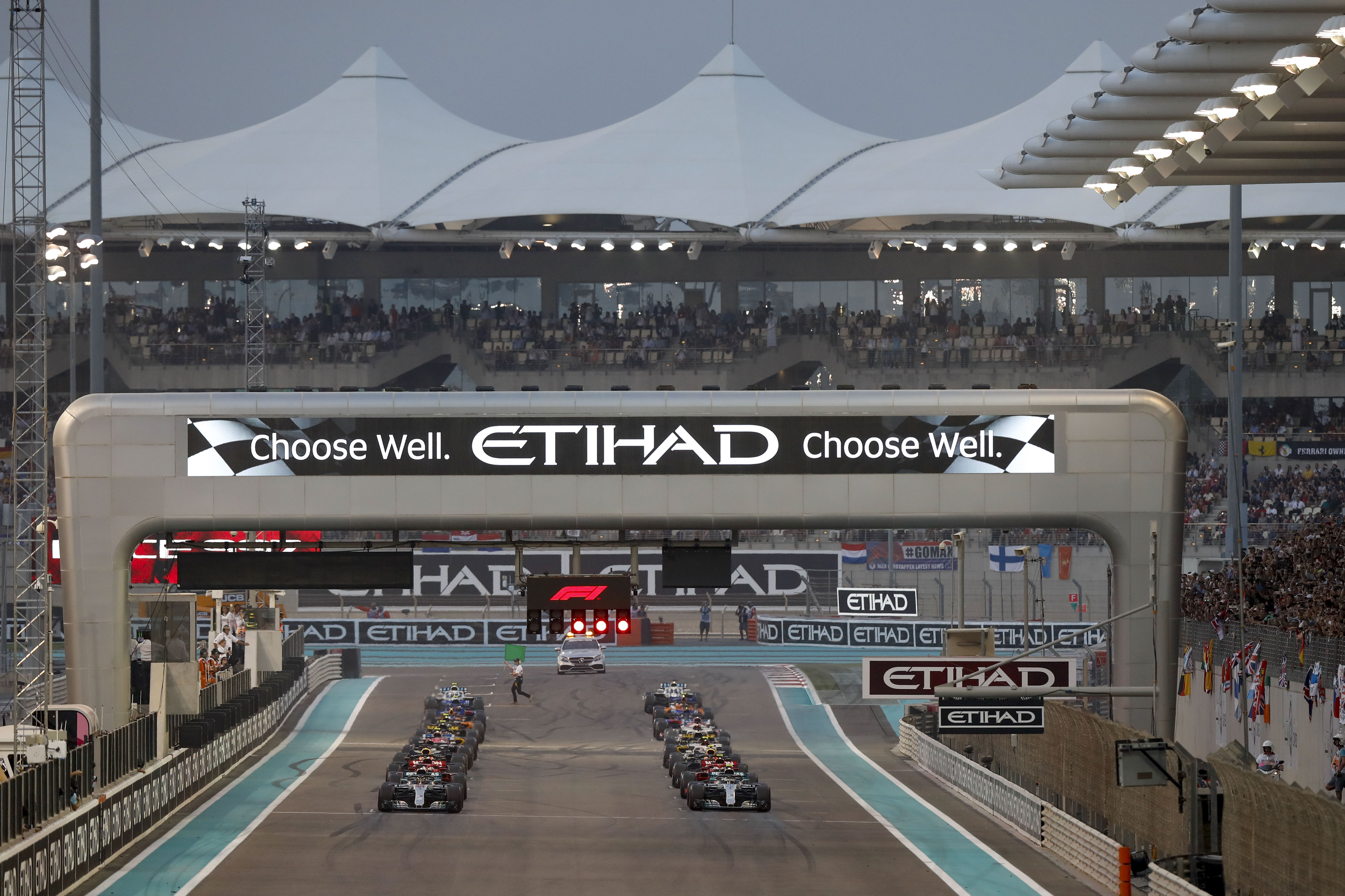 GP Abu Dhabi 2022 – v prodeji
